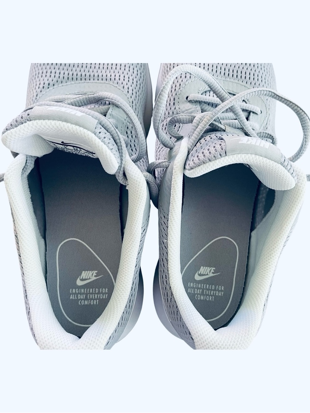 Nike: Tajun, Wolf Grey/White, athletic shoes. - Picture 4 of 9